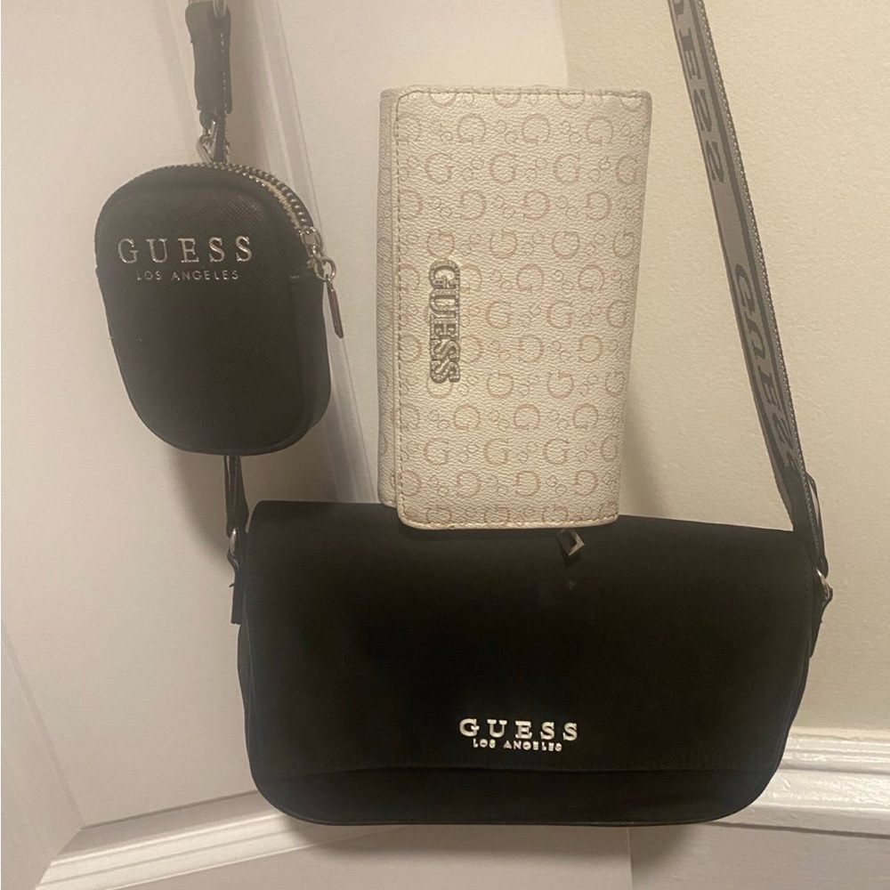 GUESS Black and Cream Women's Bag Set